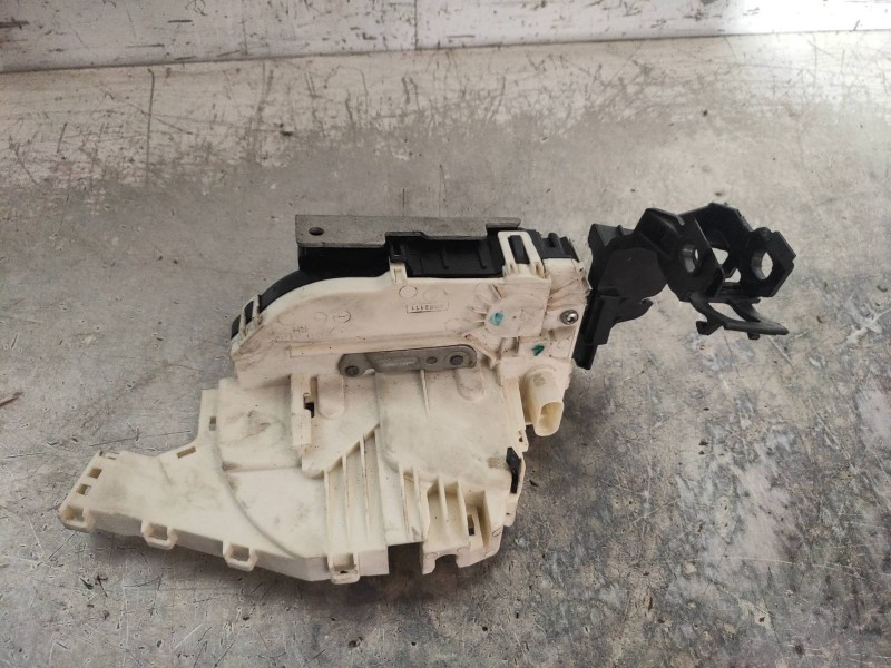 Recambio de motor cierre centralizado delantero derecho para lancia thema gold referencia OEM IAM P04589916AD  156054581