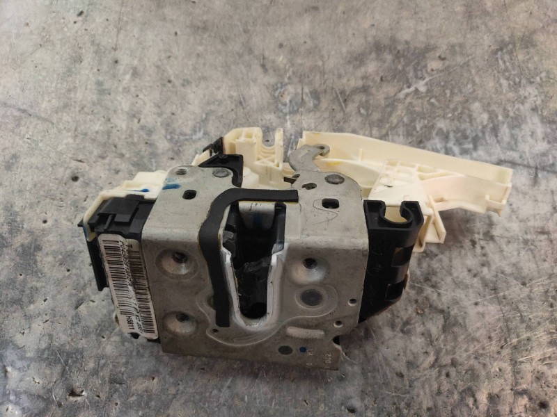 Recambio de motor cierre centralizado delantero izquierdo para lancia thema gold referencia OEM IAM P04589913AD  156054582