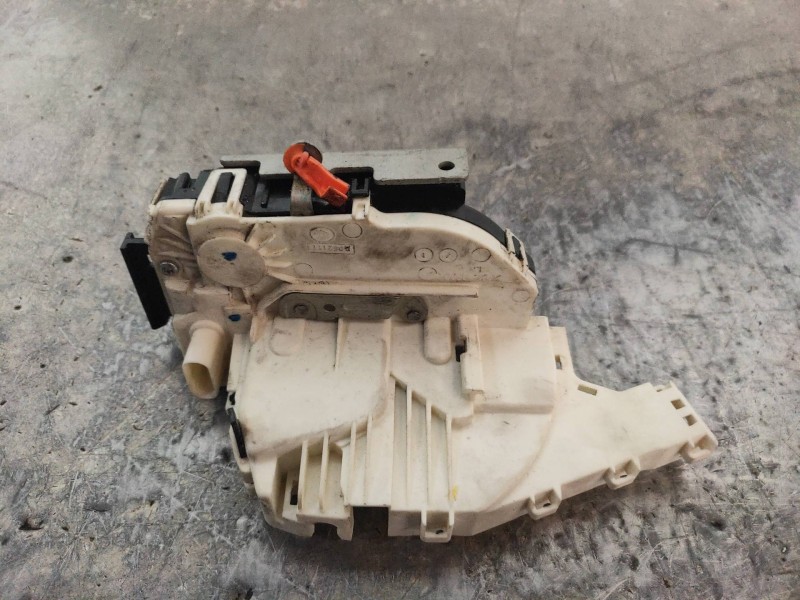 Recambio de motor cierre centralizado delantero izquierdo para lancia thema gold referencia OEM IAM P04589913AD  156054582