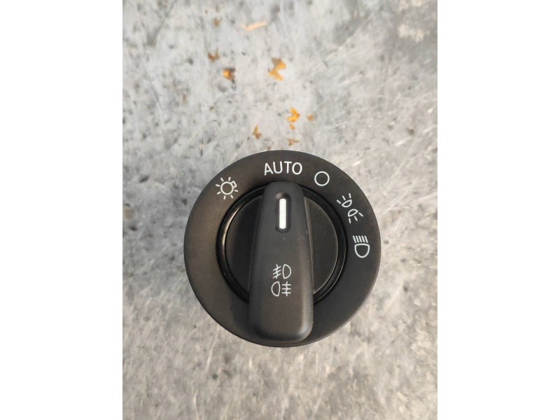 Recambio de mando luces para lancia thema gold referencia OEM IAM 68041761AB  