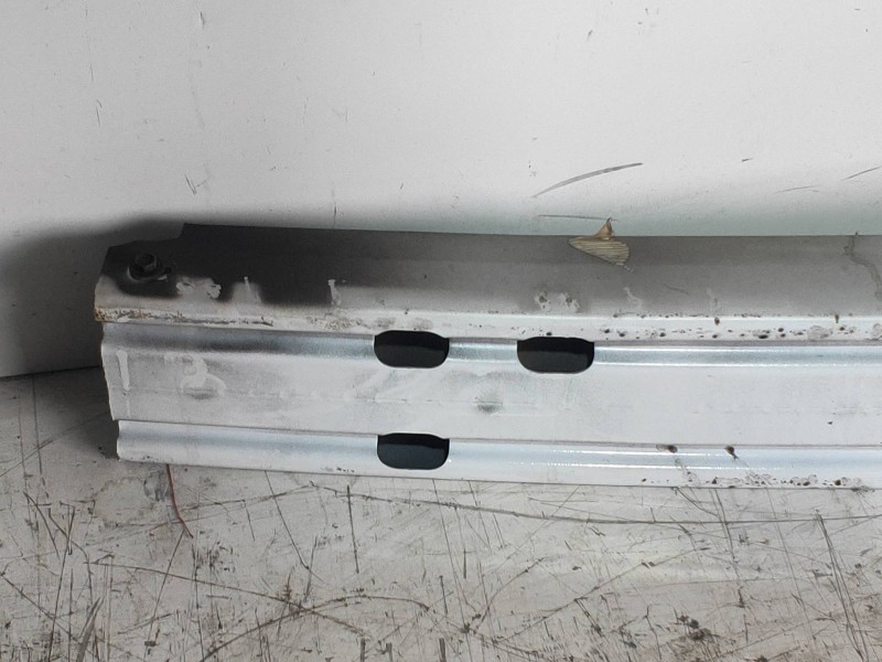 Recambio de refuerzo paragolpes trasero para lancia thema gold referencia OEM IAM   