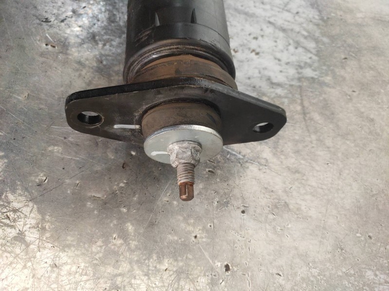 Recambio de amortiguador trasero izquierdo para lancia thema gold referencia OEM IAM P68143168AA 894104000688 