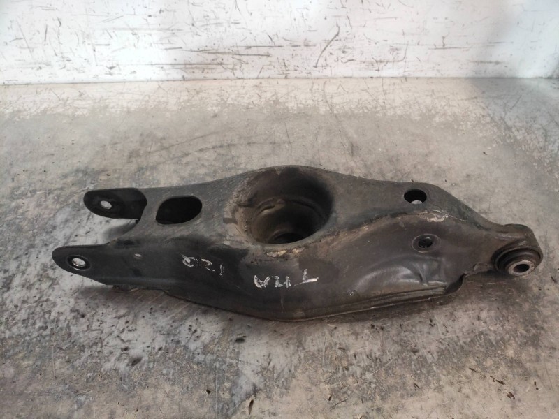 Recambio de brazo suspension inferior trasero izquierdo para lancia thema gold referencia OEM IAM   