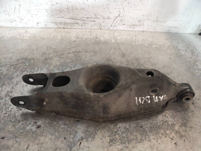 Recambio de brazo suspension inferior trasero derecho para lancia thema gold referencia OEM IAM   