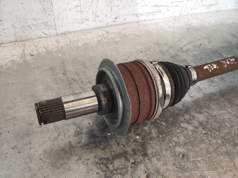 Recambio de transmision trasera derecha para lancia thema gold referencia OEM IAM P68080382AA  