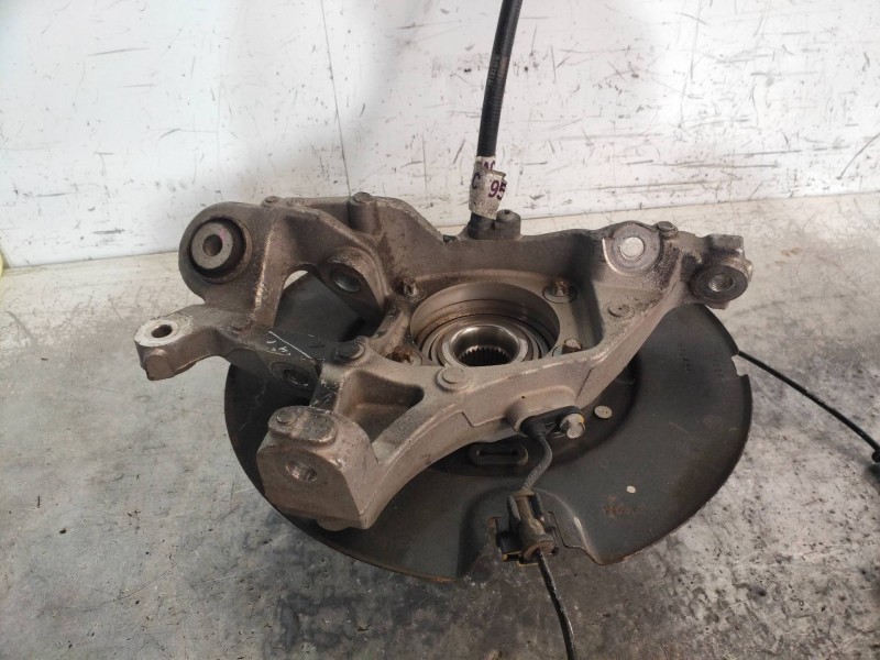 Recambio de mangueta trasera derecha para lancia thema gold referencia OEM IAM   