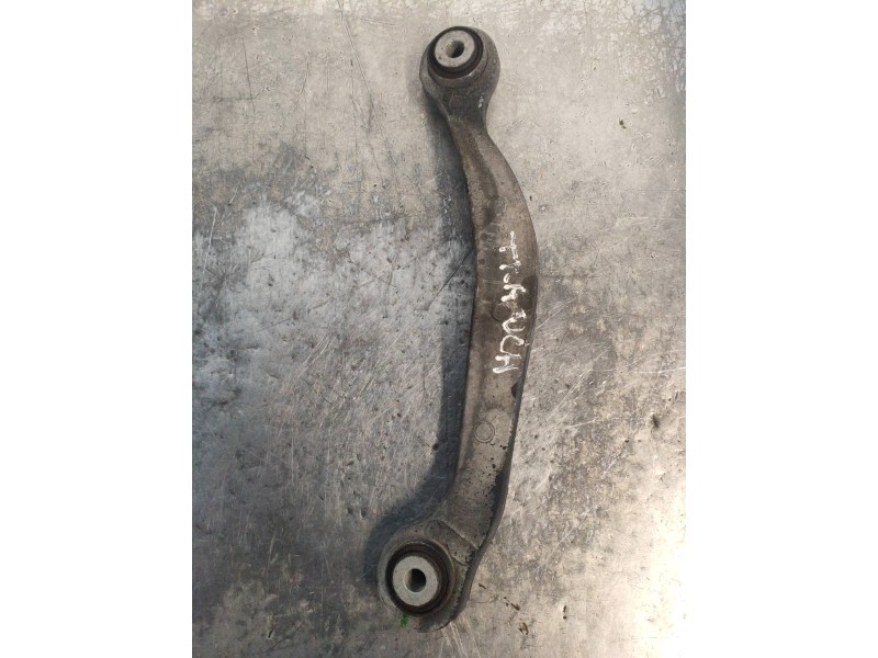 Recambio de brazo suspension superior trasero derecho para lancia thema gold referencia OEM IAM 04743240AA  