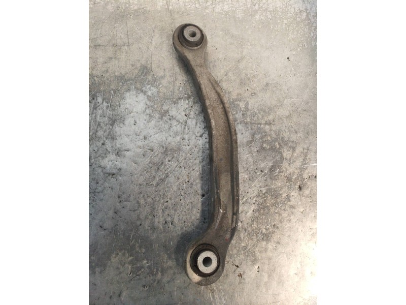 Recambio de brazo suspension superior trasero izquierdo para lancia thema gold referencia OEM IAM 04743241AA  