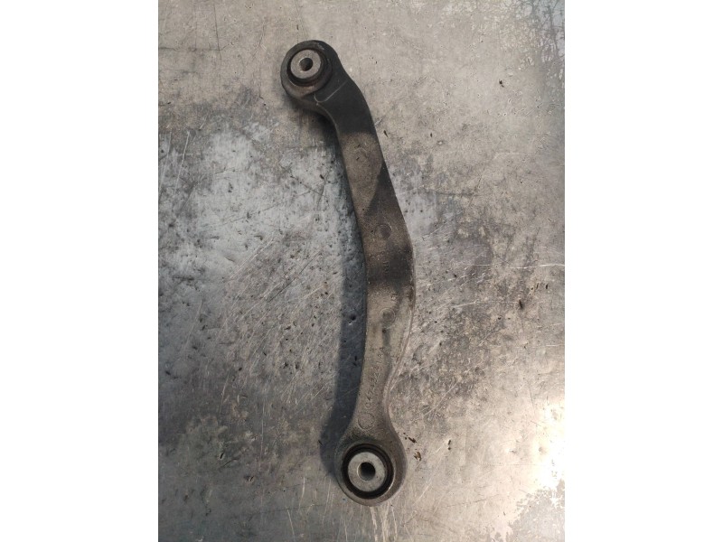 Recambio de brazo suspension superior trasero izquierdo para lancia thema gold referencia OEM IAM 04743241AA  