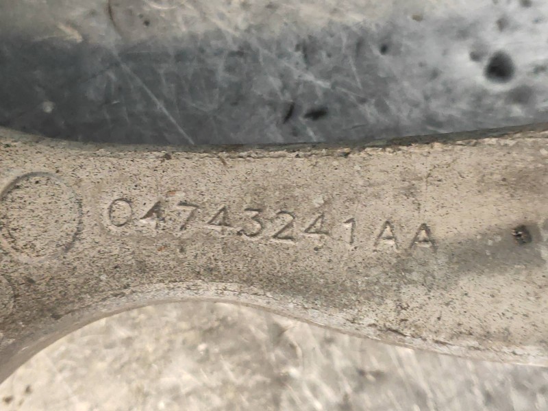 Recambio de brazo suspension superior trasero izquierdo para lancia thema gold referencia OEM IAM 04743241AA  