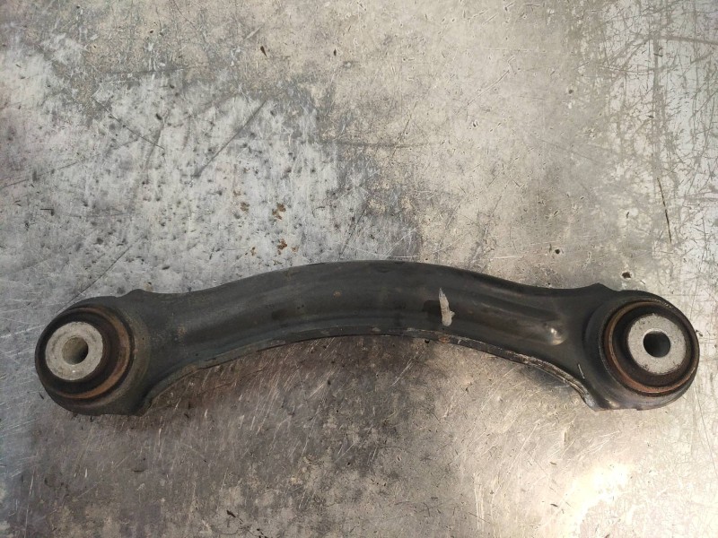 Recambio de brazo suspension superior trasero izquierdo para lancia thema gold referencia OEM IAM   