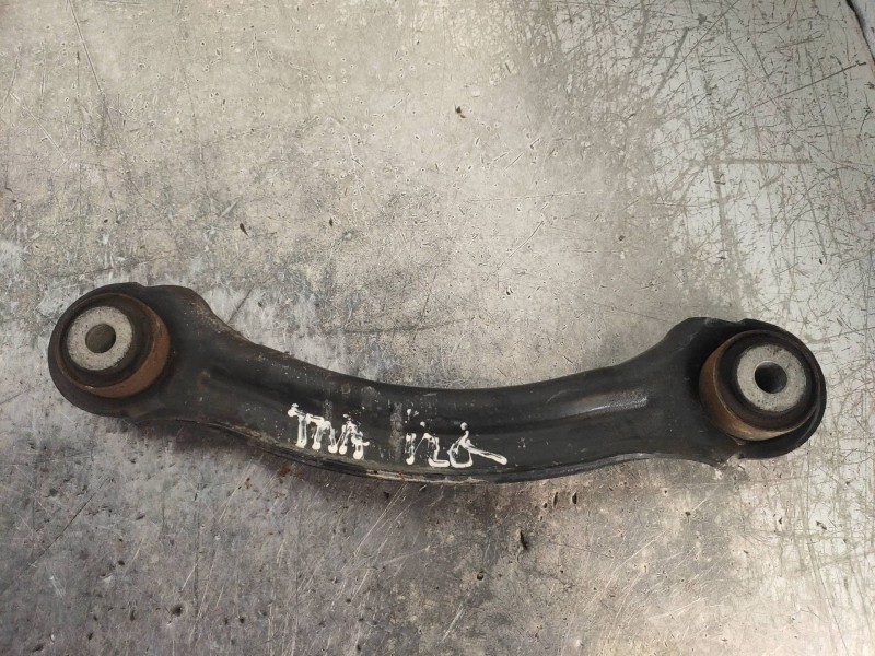 Recambio de brazo suspension superior trasero izquierdo para lancia thema gold referencia OEM IAM   