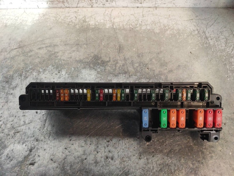 Recambio de caja reles / fusibles para bmw serie 6 coupe (e63) 635d referencia OEM IAM 695733002 6114695733002 