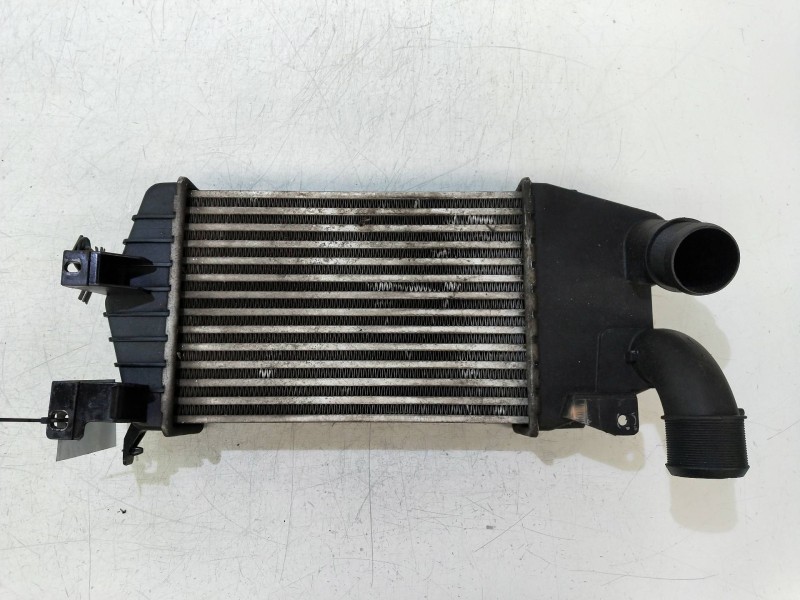 Recambio de intercooler para opel zafira b enjoy referencia OEM IAM 13240831  