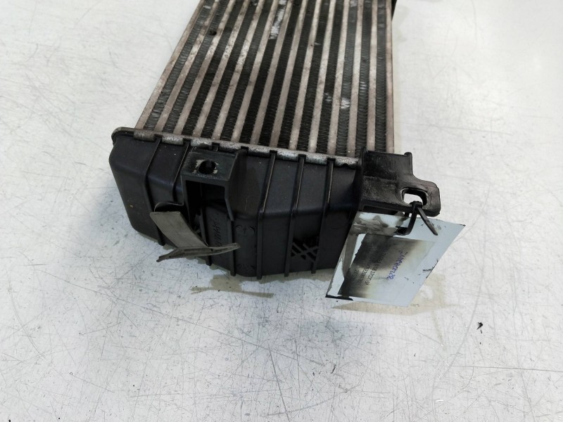 Recambio de intercooler para opel zafira b enjoy referencia OEM IAM 13240831  