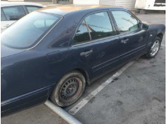 mercedes clase e (w210) berlina del año 1995 2