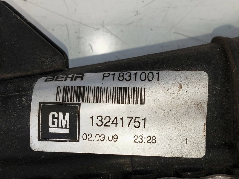 Recambio de intercooler para opel insignia berlina 2.0 16v cdti referencia OEM IAM 13241751 P1831001 