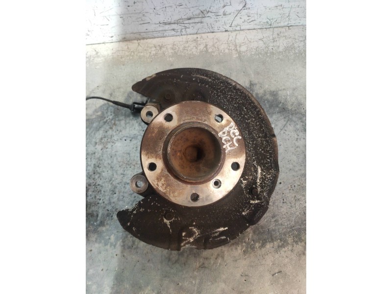 Recambio de mangueta delantera derecha para bmw serie 3 touring (e91) 320d referencia OEM IAM 3121676444403  