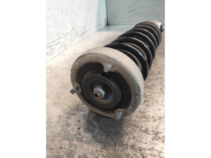 Recambio de amortiguador trasero izquierdo para bmw serie 6 coupe (e63) 635d referencia OEM IAM 6768925  