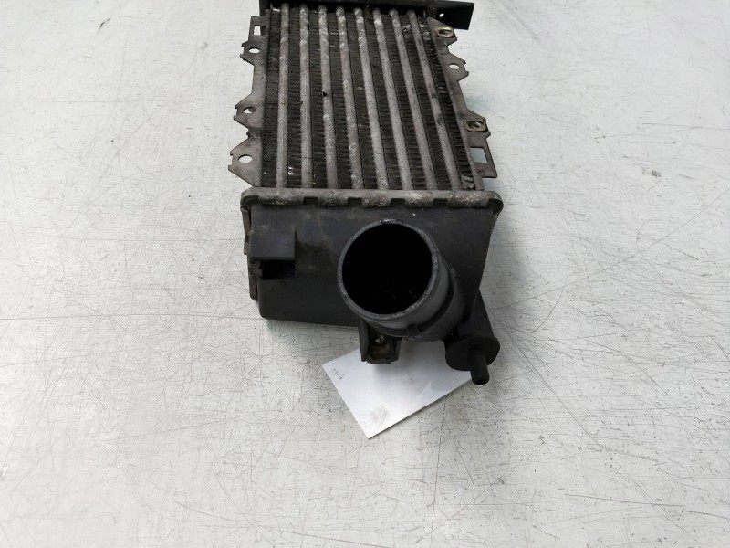 Recambio de intercooler para opel vectra b berlina comfort referencia OEM IAM 52475657  