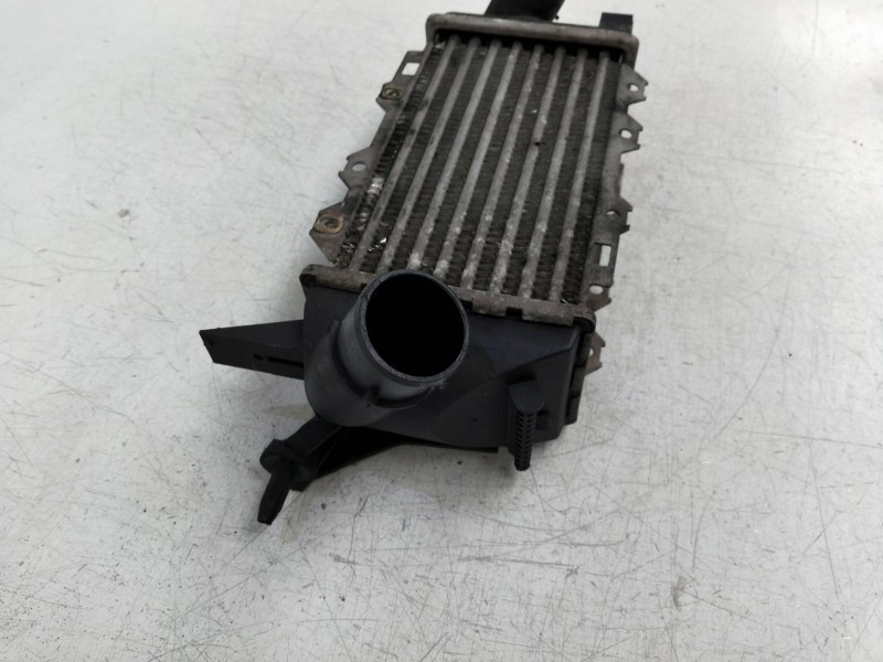 Recambio de intercooler para opel vectra b berlina comfort referencia OEM IAM 52475657  