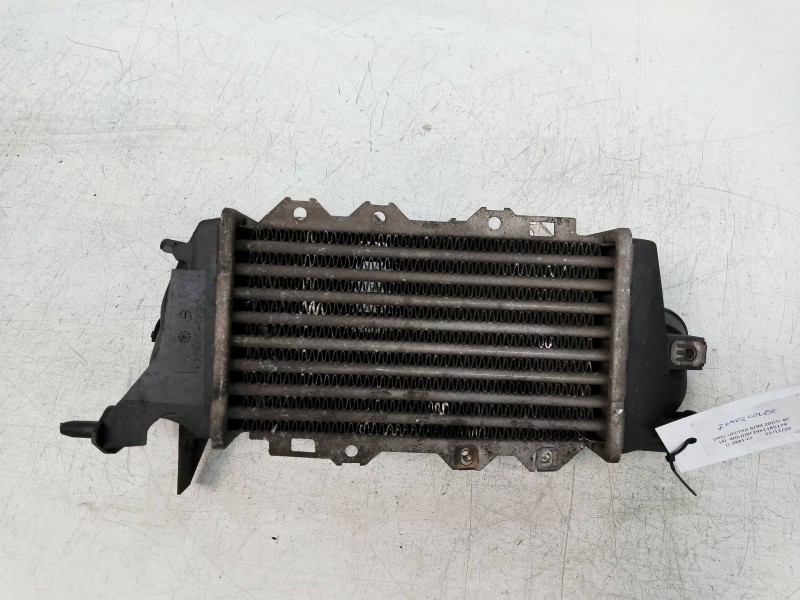 Recambio de intercooler para opel vectra b berlina comfort referencia OEM IAM 52475657  