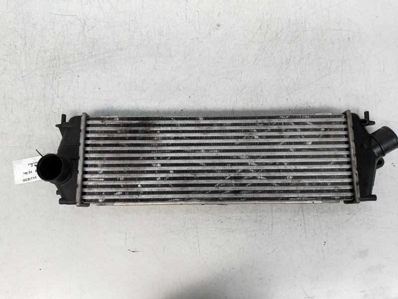 Recambio de intercooler para opel vivaro caja abierta (07.2006 =>) 2.5 cdti referencia OEM IAM 8200411160C 93854162  Recambio de intercooler para opel vivaro caja abierta (07.2006 =>) 2.5 cdti referencia OEM IAM 8200411160C 93854162