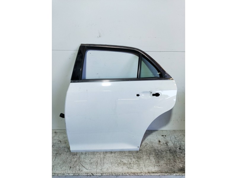 Recambio de puerta trasera izquierda para lancia thema gold referencia OEM IAM  4P 