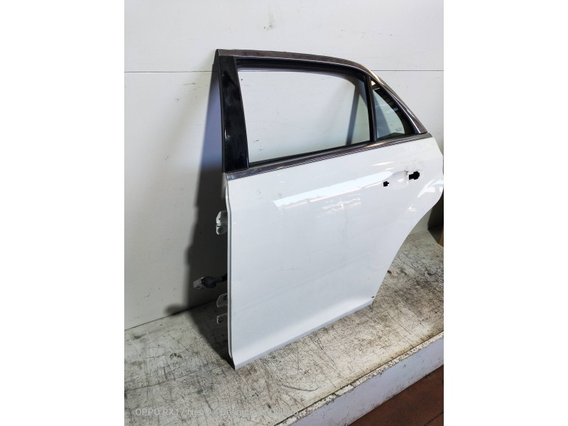 Recambio de puerta trasera izquierda para lancia thema gold referencia OEM IAM  4P 