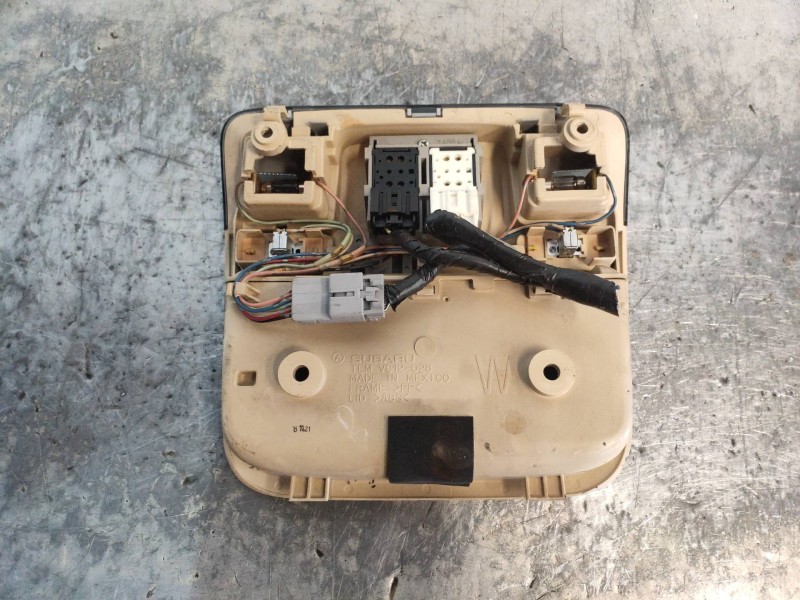 Recambio de luz interior para subaru tribeca b9 3.0 cat referencia OEM IAM VC12028  