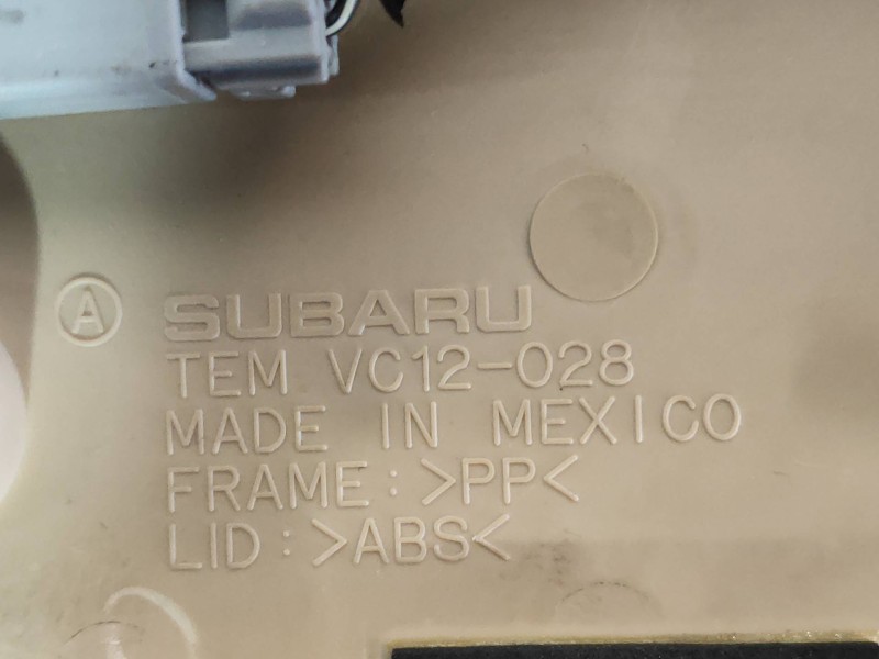 Recambio de luz interior para subaru tribeca b9 3.0 cat referencia OEM IAM VC12028  