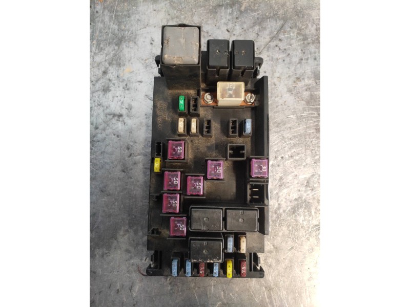 Recambio de caja reles / fusibles para subaru tribeca b9 3.0 cat referencia OEM IAM 82231XA00A  