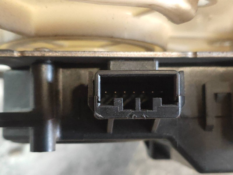 Recambio de motor apertura trampillas climatizador para subaru tribeca b9 3.0 cat referencia OEM IAM AW0638000691  