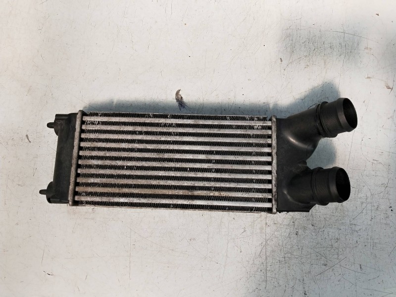 Recambio de intercooler para peugeot partner kombi 1.6 16v hdi cat referencia OEM IAM M133920 9682434580 