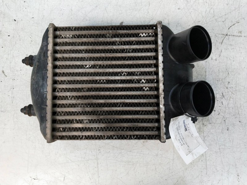 Recambio de intercooler para renault 21 berlina (b/l48) td referencia OEM IAM    Recambio de intercooler para renault 21 berlina (b/l48) td referencia OEM IAM
