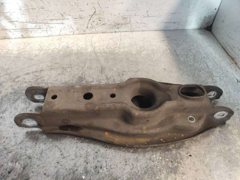 Recambio de brazo suspension inferior trasero derecho para bmw serie 3 coupe (e92) 330i referencia OEM IAM   