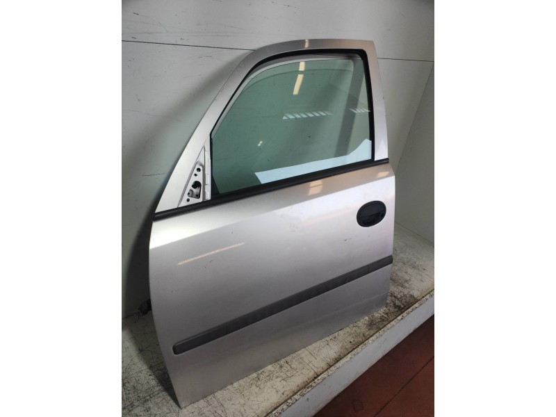 Recambio de puerta delantera izquierda para opel meriva cosmo referencia OEM IAM   5P