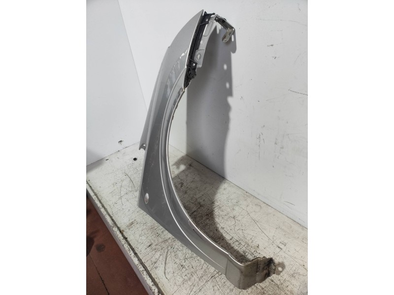 Recambio de aleta delantera derecha para opel meriva cosmo referencia OEM IAM   