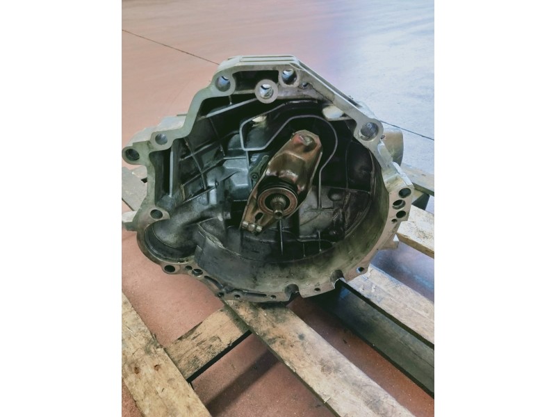 Recambio de caja cambios para volkswagen passat berlina (3b2) comfortline referencia OEM IAM DHF 07037 