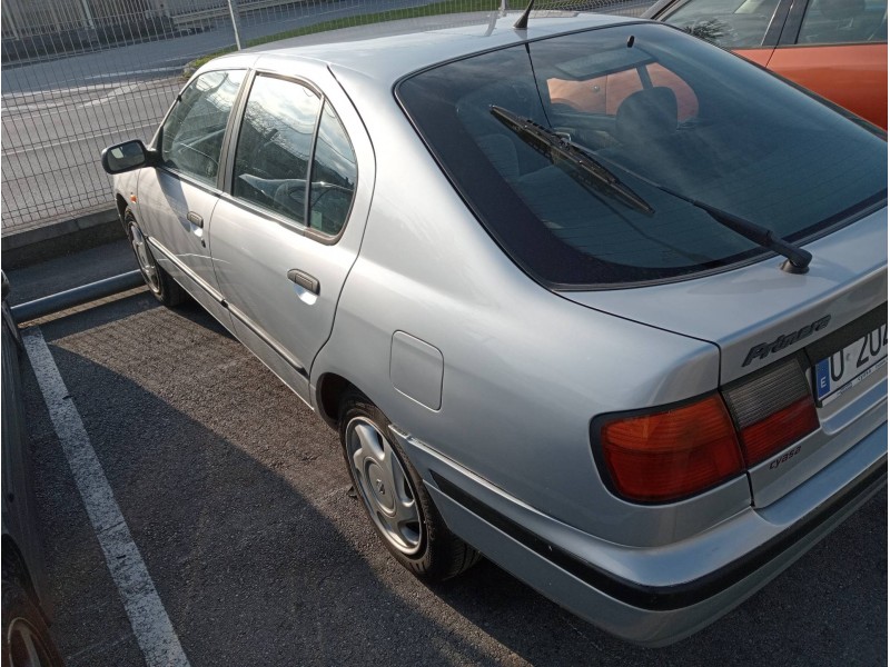 nissan primera berlina (p11) del año 1998