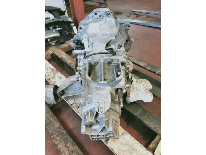 Recambio de caja cambios para volkswagen passat berlina (3b2) comfortline referencia OEM IAM DHF 07037 