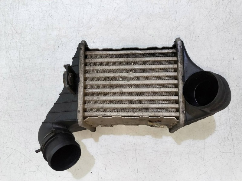 Recambio de intercooler para seat toledo (1l) 1.9 tdi referencia OEM IAM 1L0145805A 130020071F  Recambio de intercooler para seat toledo (1l) 1.9 tdi referencia OEM IAM 1L0145805A 130020071F