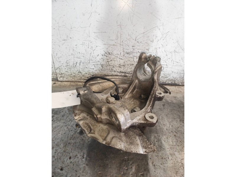 Recambio de mangueta delantera derecha para bmw serie 3 berlina (e90) 320d referencia OEM IAM   