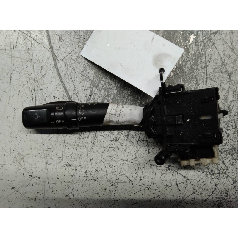 Recambio de mando luces para toyota corolla verso (r1) 2.2 turbodiesel cat referencia OEM IAM 173650  