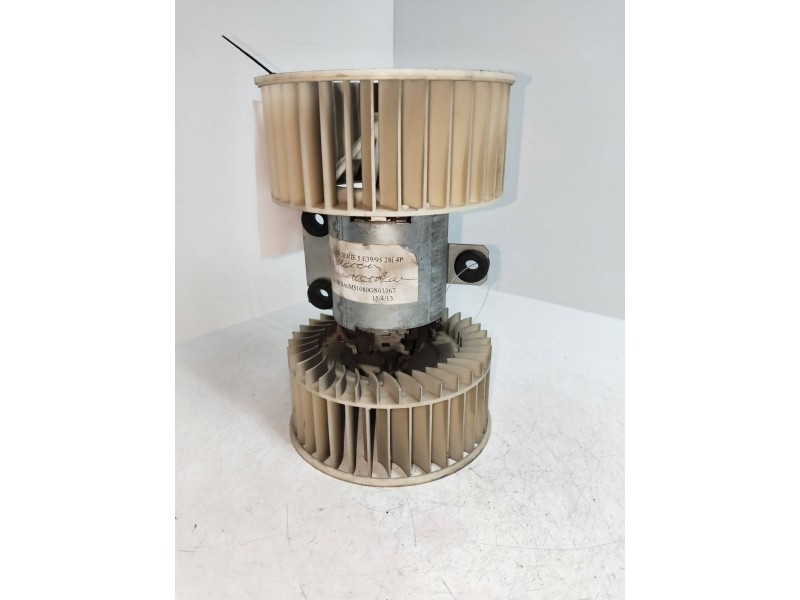 Recambio de motor calefaccion para bmw serie 5 berlina (e39) 2.8 24v cat referencia OEM IAM 641183724939 5399533900 