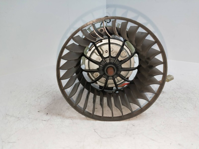Recambio de motor calefaccion para bmw serie z3m coupe (e36/8) referencia OEM IAM 0130101130  