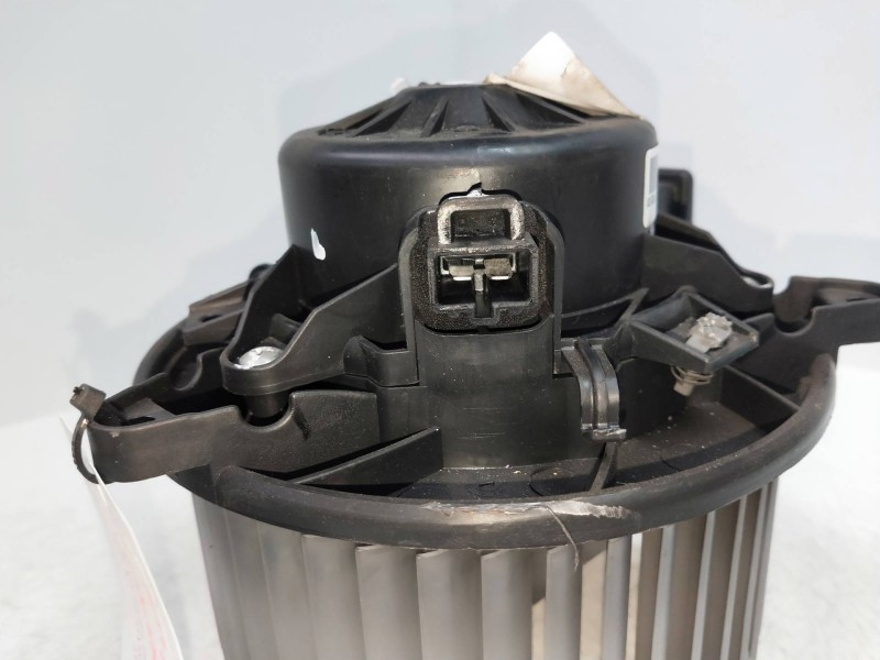 Recambio de motor calefaccion para chevrolet cruze station wagon ltz referencia OEM IAM A130870734 5242710201 