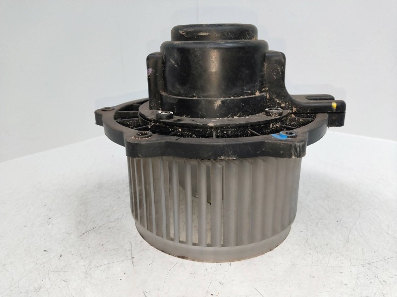 Recambio de motor calefaccion para chevrolet nubira wagon 2.0 diesel cat referencia OEM IAM 614470 8G21H2DJM 