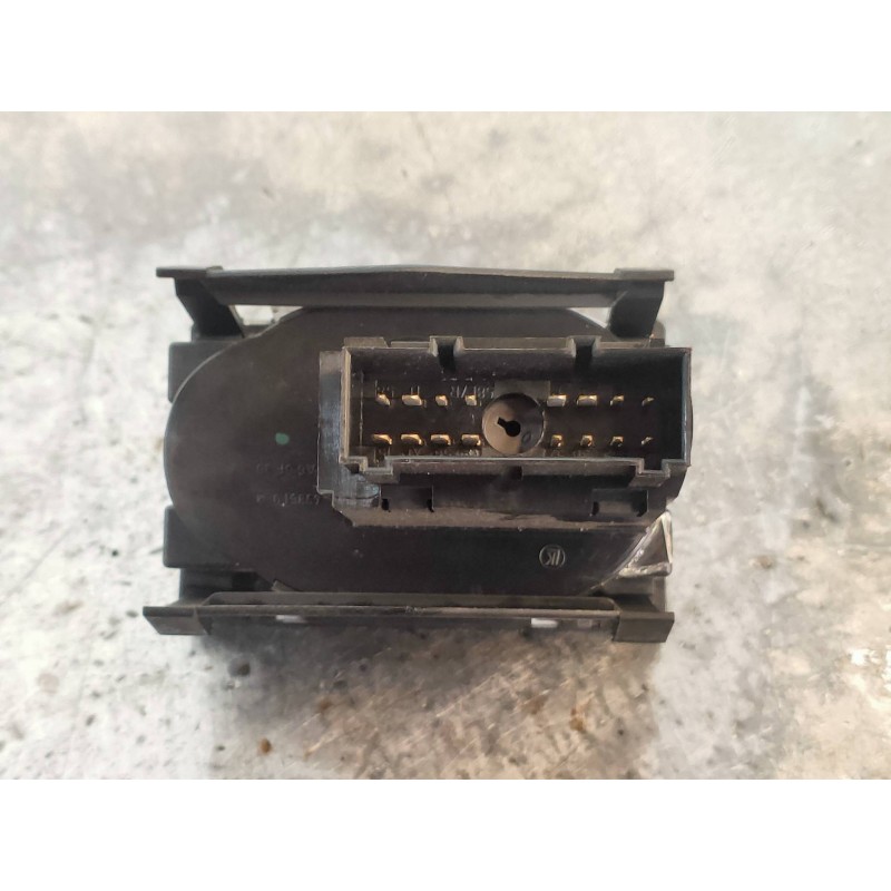 Recambio de mando luces para ford focus sportbreak (cap) ghia referencia OEM IAM 4M5T13A024AA  