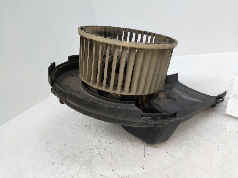 Recambio de motor calefaccion para citroen ax 1.4 (150d / k1b) referencia OEM IAM 8290411  